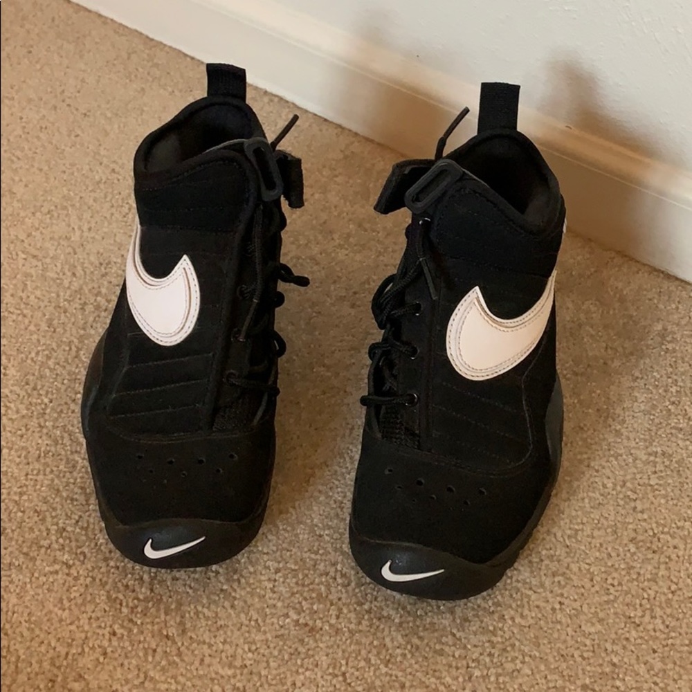 Size 4Y Nike AIR SHAKE NDESTRUKT Rodman Like New